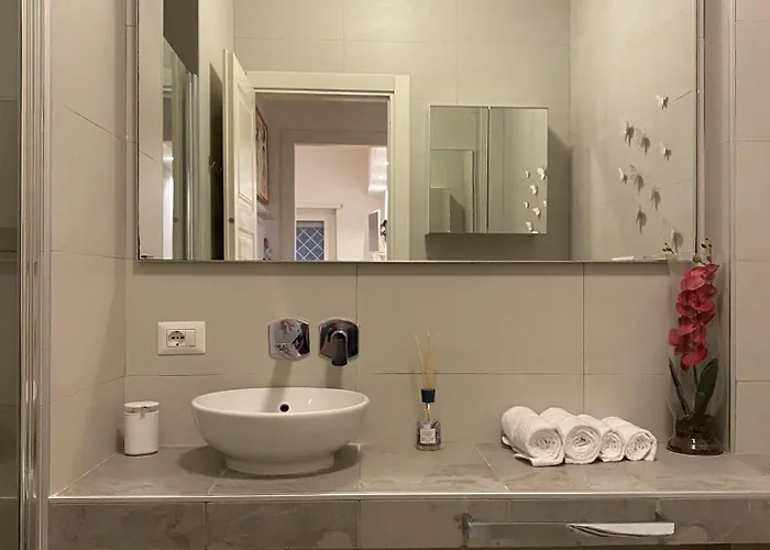 A Casa Di Dina